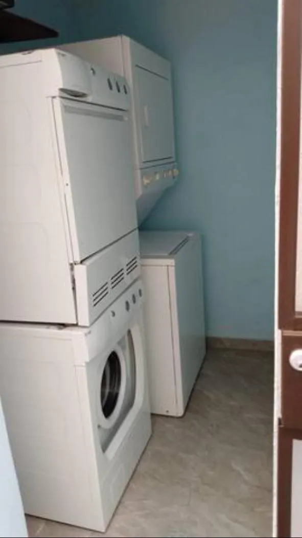 아파트 Private Studio Near Beach-Full Bath, Kitchenette, Sleeps 2, Unit 5 산후안